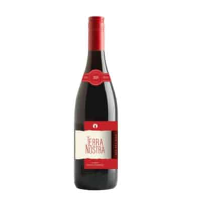 Terra Nostra Red Wine 75cl – Greek semi-sweet red wine from Black Muscat grapes with ripe fruit and vanilla notes.